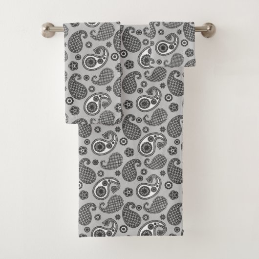 Paisley Pattern, Grey, Black and White   Bad Handdoek (Insitu)