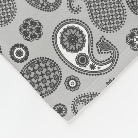 Paisley Pattern, Grey, Black and White Fleece Bl (Hoek)