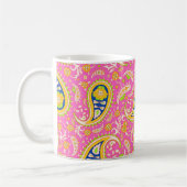 Paisleyontwerp op roze koffiemok (Links)