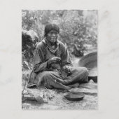 Paiute Basket Maker, 1902 Briefkaart (Voorkant)