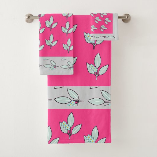 Pale Aqua Leaf With Blossoms Trim Hot Pink Gift  Bad Handdoek (Insitu)