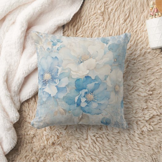 Pale Blue and White Floral Kussen (Deken)