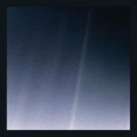 Pale Blue Dot Poster<br><div class="desc">Datum: 12 februari 2020. Voor het 30-jarig jubileum van een van de meest iconische afbeeldingen genomen door de Voyager-missie van NASA, een nieuwe versie van het afbeelding bekend als de "Bleke Blauwe Dot." Planet Earth is zichtbaar als een heldere speck in de zonnestraal net rechts van het centrum en lijkt...</div>