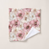 Pale Pink Petals Towel Chic Custom Name Bathroom Bad Handdoek (Wasdoekje)