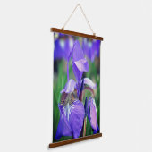 Pale Purple Blue Flag Iris Flower Hangend Wandkleed (Gebogen)