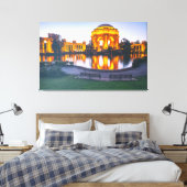 Paleis voor Schone Kunsten in de schemering Canvas Afdruk (Insitu (Slaapkamer))