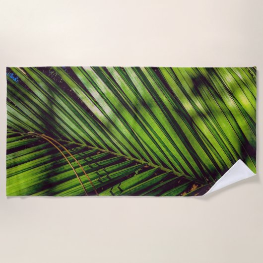Palm Frond, Pine Needles en Shadows Beach Towel Strandlaken (Voorkant)