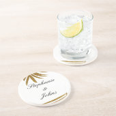 Palm Leaf Gold Glitter Custom Couple Name Tropical Zandsteen Onderzetter (Zijkant)