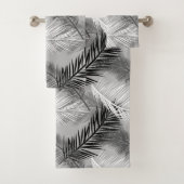 Palm Leaf Print, Grey / Grey, Black and White Bad Handdoek (Insitu)