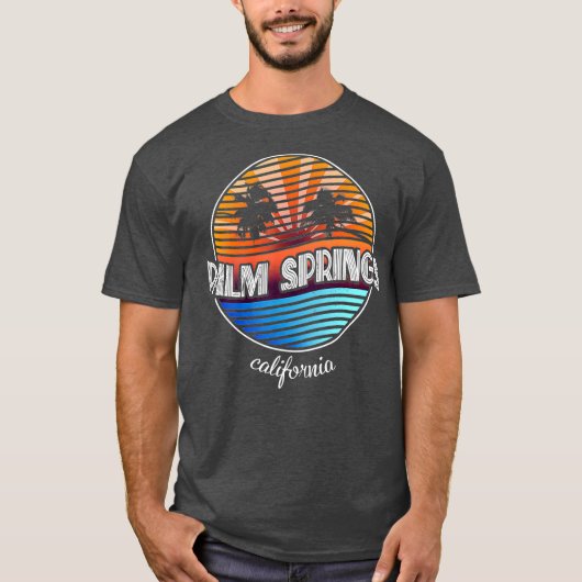 Palm Springs    CaliforniaRetro Palm Tree T-shirt (Voorkant)