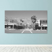Palm Springs Uptown Design District 45 "x 24" Canvas Afdruk (Insitu (Houten vloer))
