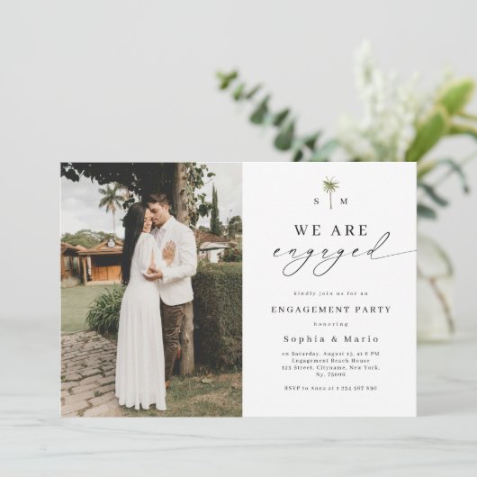 Palm Tree Monogram Beach Engagement Party Kaart (Staand voorkant)