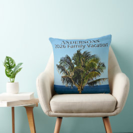Palm Tree & Ocean Photo | Custom Family Name/Year Kussen