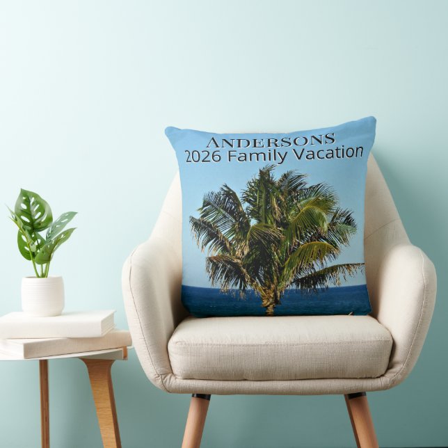 Palm Tree & Ocean Photo | Custom Family Name/Year Kussen (Stoel)