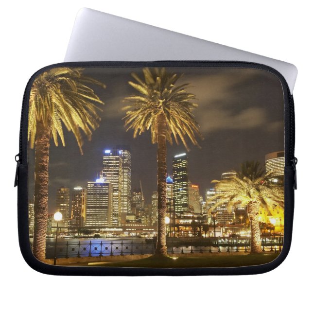 Palm Trees and CBD at Night, Sydney, New South Laptop Sleeve (Voorkant)