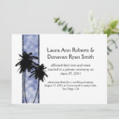 Palm Trees en Blue Post Wedding Invitation Kaart (Staand voorkant)
