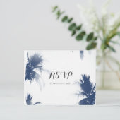 Palm Trees White Glamor Chic Modern Tropical RSVP Uitnodiging Briefkaart (Staand voorkant)