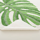 Palmbladeren geborduurd. Green Tropical Monstera Sherpa Deken (3/4)