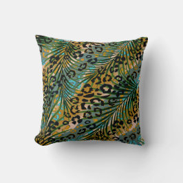 Palmbladeren op een luipaard achtergrond. kussen