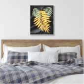 Palmbladeren op het Zwarte Satin Canvas Afdruk (Insitu (Slaapkamer))