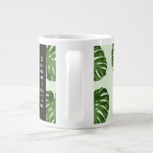 Palmbladeren, tropisch patroon, Jouw naam Grote Koffiekop (Achterkant)