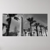 Palmbomen en Obelisk, Boulogne-sur-Mer, Frankrijk Poster (Voorkant)