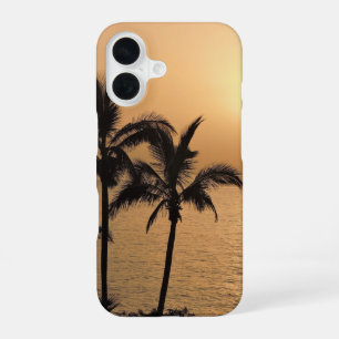 Palmbomen en Romantische zonnebank iPhone 16 Hoesje