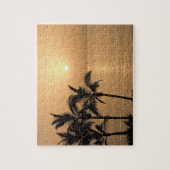 Palmbomen en Romantische zonnebank Legpuzzel (Verticaal)