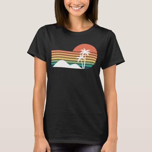 Palmbomen in de zonsondergang Cool Beach ontwerp T-shirt (Voorkant)