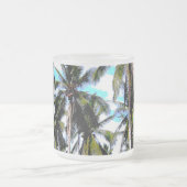 Palmbomen in een geposteriseerd ontwerp matglas koffiemok (Center)