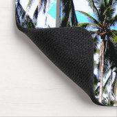 Palmbomen in een geposteriseerd ontwerp muismat (Hoek)