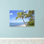 Palmbomen op het strand in Hawaii. Canvas Afdruk (Insitu (Houten vloer))