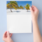 Palmbomen op het strand van de oceaan flyer (Hand)