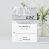 Palmbomen op Wood Beach Bruiloft RSVP Kaartje (Staand voorkant)