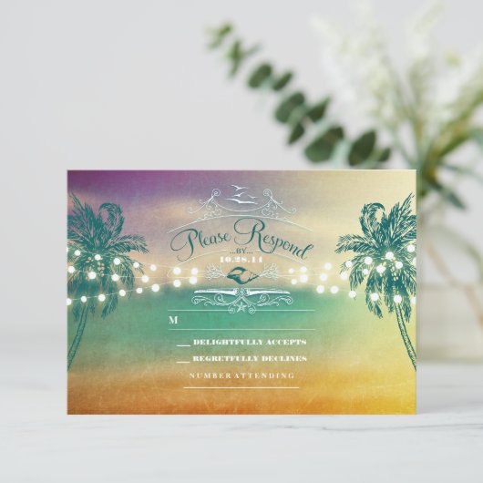 Palmbomen string lichten strand bruiloft RSVP kaar (Staand voorkant)