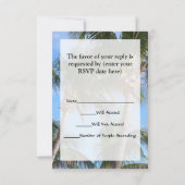 palmbomen tegen blauwe hemel RSVP kaartje (Achterkant)