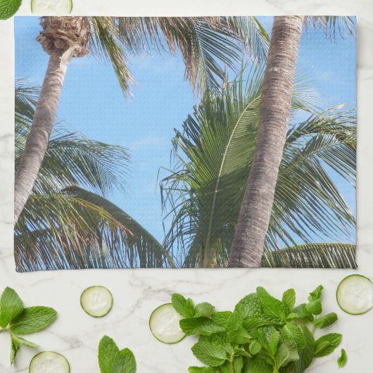 palmbomen tegen blauwe hemel theedoek (Gevouwen)