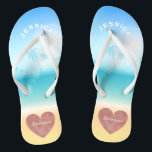 Palmbomen Tropisch Strand Trouwhart Bruidsmeisje Teenslippers<br><div class="desc">Gepersonaliseerde, trendy roos gouden hart strand bruiloft flip flop sandalen voor bruidsmeisjes en andere leden van de bruids partij achtergrond is een tropisch strand scène met een palmbomen tegen een blauwe lucht en vol zonlicht met aqua turquoise water en zandstrand. Faux folie, roos gouden hart ontwerp aan de onderkant, die...</div>