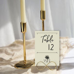 palmboom monogram bruiloft kaart<br><div class="desc">palmboom trouwtafel nummer. Elegant en eenvoudig van ontwerp met 2 palmbomen, veel ademruimte en een delicaat lijst. De uitnodiging is voorzien van art deco typografie en handgeschreven script met een klassiek trouwmonogram met de initialen van de bruid en bruidegom. Blader door mijn Palm Wedding collectie voor het coördineren van items...</div>