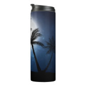 Palmboom onder maanlicht thermosbeker (Geroteerd rechts)