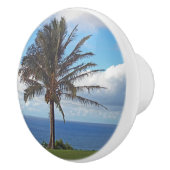 PALMBOOM OP BLUF BOVEN DE OCEAAN KERAMISCHE KNOP (Rechts)