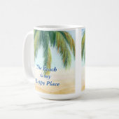 Palmboom op een zonnige dag op het strand koffiemok (Voorkant links)