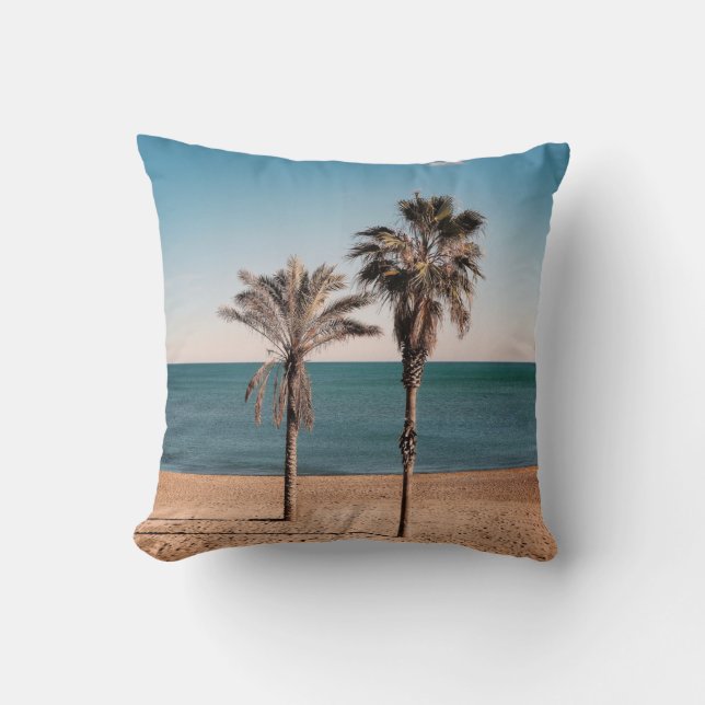 Palmboom op het strand in de ochtend kussen (Voorkant)