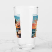 Palmboom op tropisch strand bij zonsondergang glas (Links)