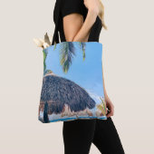 Palmboom, Palapa & Blauwe hemel op Curacao Beach Tote Bag (Dichtbij)