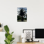 Palmboom tegen een blauwe hemel poster (Thuiskantoor)