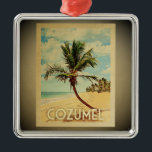 Palmboom voor Ornament met cozumel Vintage<br><div class="desc">Een  Cozumel-ornament met een palmboom op een zandig strand met blauwe lucht en oceaan.</div>