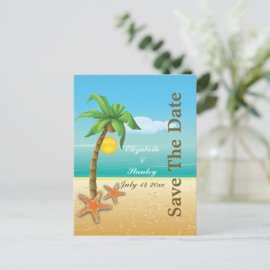 Palmboom & zeesterren strand bruiloft Save the Dat Aankondigingskaart (Staand voorkant)