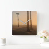 Palmboomlandschap in mist vierkante klok (Huis)