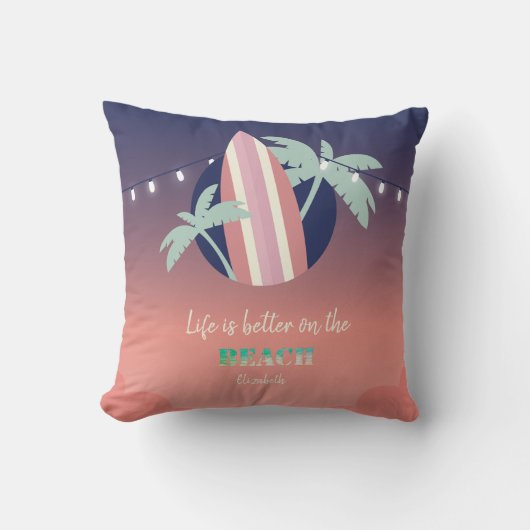 Palmen, surfplank, String Lights Beach Kussen (Voorkant)